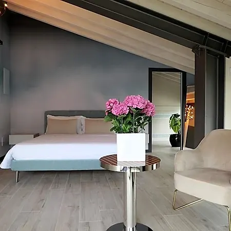Monte Isola - Decio Inn *